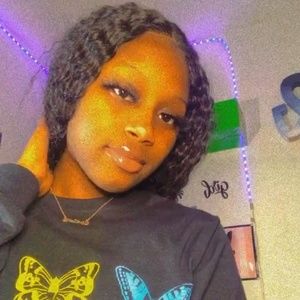 Meet your Posher, Imani